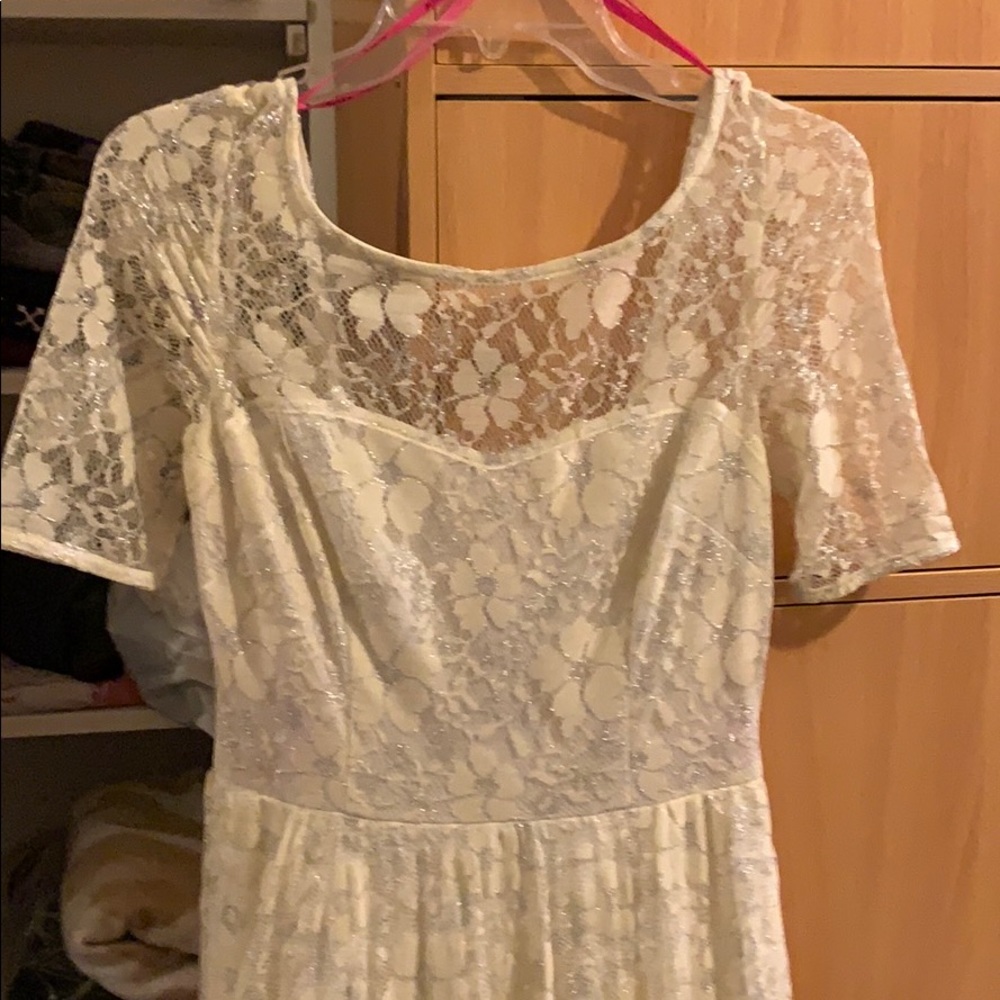 Sweetheart White by Betsey